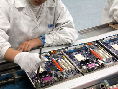 主板如何煉成？深圳最大通信設備制造工廠探秘